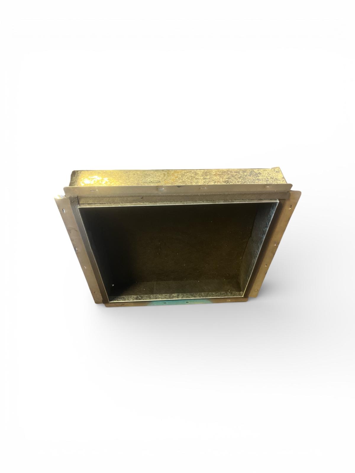 CAJA DE REGISTRO CON AISLAMIENTO